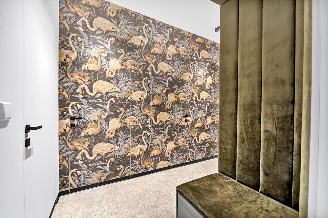 Luxury Copper Apartment *